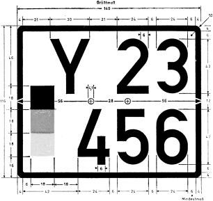 Es wird beispielhaft das Kennzeichen der Bundeswehr für Kleinkrafträder mit Bemaßung dargestellt. Dieses hat ein Größtmaß von 160 mm. Es hat einen schwarzen Rand, der leicht abgerundet ist. Auf der unteren rechten Seite ist die deutsche Flagge dargestellt. Diese ist 18 mm breit und die einzelnen 3 Balken der Flagge sind jeweils 18 mm hoch. In der ersten oberen Zeile des Kennzeichens folgt der Buchstabe Y, gefolgt von den Zahlen 2 und 3, abgebildet. In der zweiten Zeile sind von links nach rechts die Zahlen 4, 5 und 6 angeordnet.